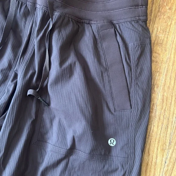 Lululemon Dance Studio with Relaxed Fit MR Cargo Pant Brown - Picture 3 of 4